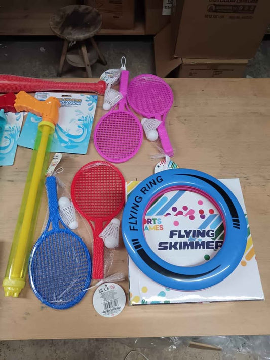 ABSOLUTE CLEARANCE LOT OF 125 LOVELY SUMMER FUN TOYS